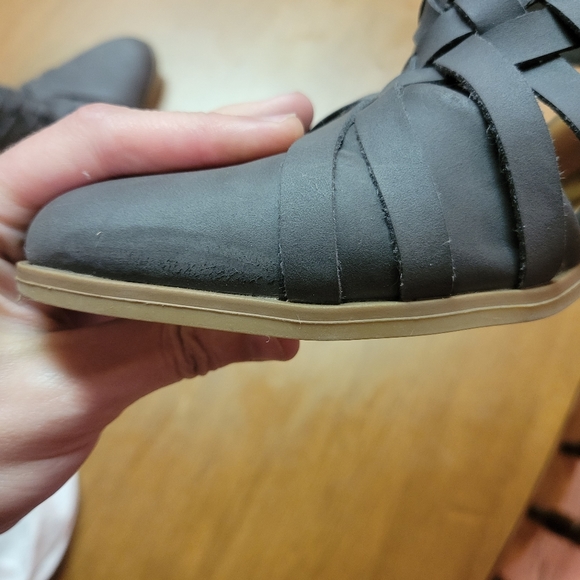 Universal Thread Gray Mules - Picture 9 of 9